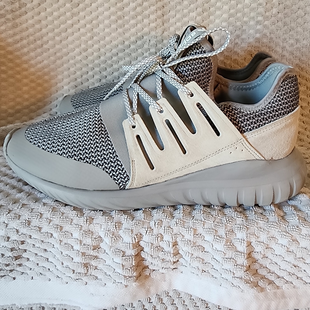 Adidas running shoes tubular radial